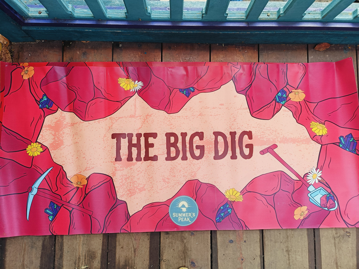 Lot 139e: Summer's Peak Banner Bundle