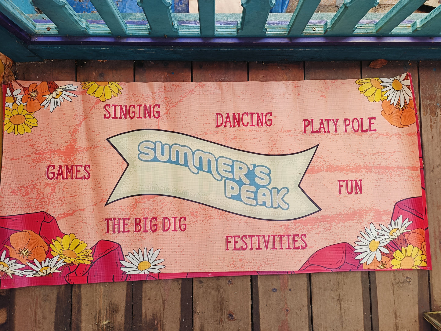 Lot 139e: Summer's Peak Banner Bundle